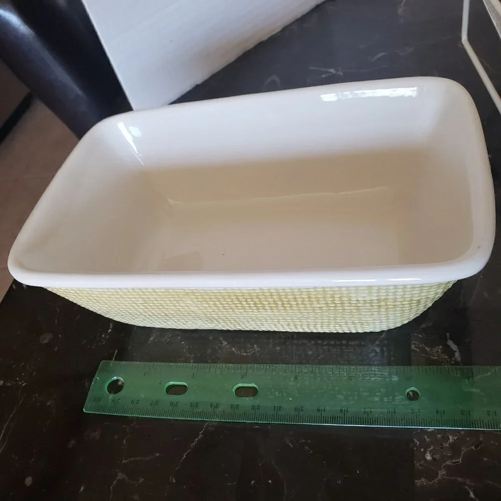 Farmhouse Cookwear 3 pc by Temptations ovenware dish, carrier, Lid chicken